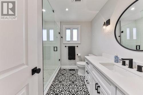 972 South Service Road, Mississauga, ON - Indoor Photo Showing Bathroom