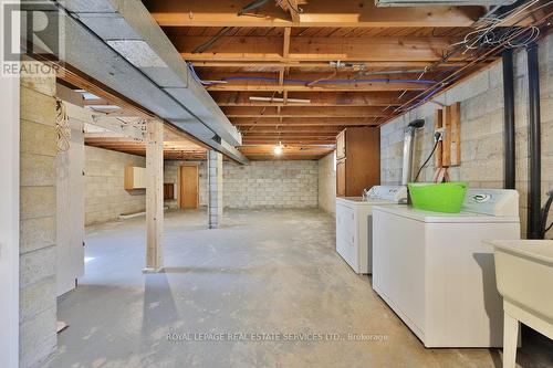 972 South Service Road, Mississauga, ON - Indoor Photo Showing Laundry Room