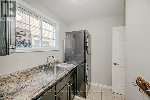 58 Dublin Drive, Hamilton, ON - Indoor Photo Showing Laundry Room