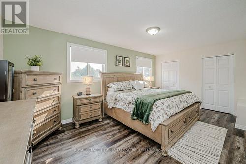 58 Dublin Drive, Hamilton, ON - Indoor Photo Showing Bedroom