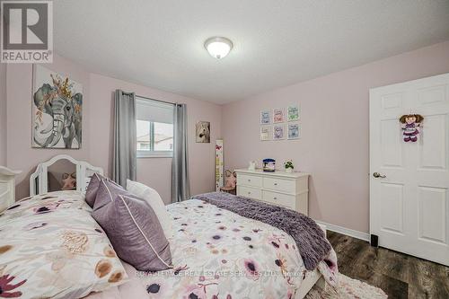 58 Dublin Drive, Hamilton, ON - Indoor Photo Showing Bedroom