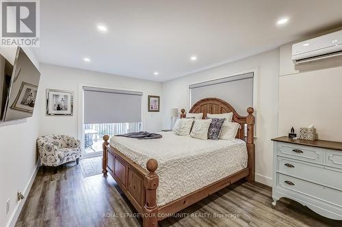 34 Connaught Avenue, Aurora (Aurora Village), ON - Indoor Photo Showing Bedroom