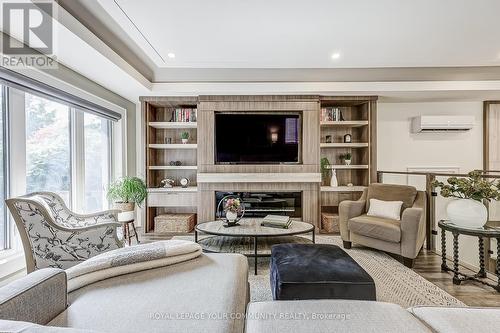 34 Connaught Avenue, Aurora (Aurora Village), ON - Indoor Photo Showing Living Room With Fireplace