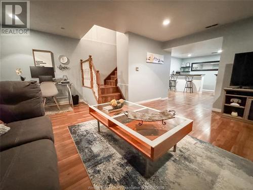 3084 Erindale, Windsor, ON - Indoor Photo Showing Living Room