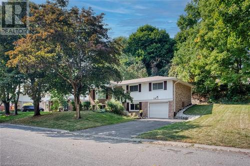 38 Robinhood Drive, Dundas, ON - Outdoor