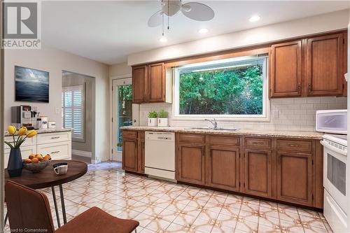 38 Robinhood Drive, Dundas, ON - Indoor Photo Showing Kitchen With Double Sink