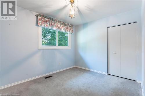 38 Robinhood Drive, Dundas, ON - Indoor Photo Showing Other Room