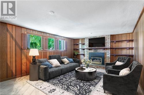 38 Robinhood Drive, Dundas, ON - Indoor Photo Showing Living Room With Fireplace