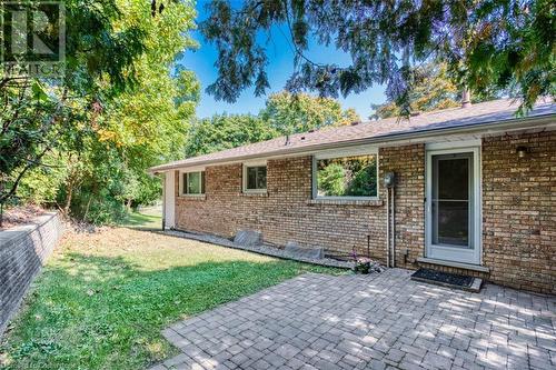 38 Robinhood Drive, Dundas, ON - Outdoor