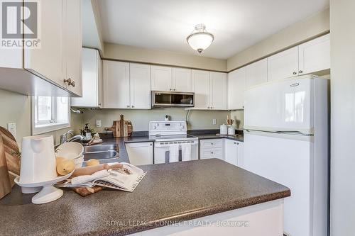 29 Andona Crescent, Toronto (Centennial Scarborough), ON - Indoor Photo Showing Kitchen With Double Sink