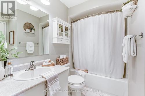 29 Andona Crescent, Toronto (Centennial Scarborough), ON - Indoor Photo Showing Bathroom