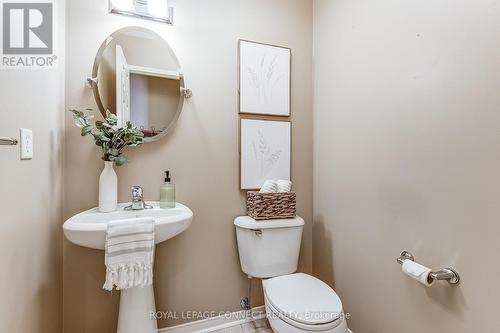 29 Andona Crescent, Toronto, ON - Indoor Photo Showing Bathroom