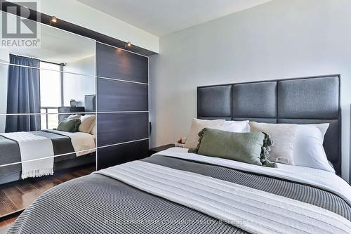 2309 - 2285 Lake Shore Boulevard W, Toronto, ON - Indoor Photo Showing Bedroom