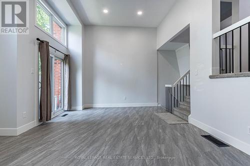 35 - 1855 Maple Ridge Drive, Mississauga (Rathwood), ON - Indoor Photo Showing Other Room