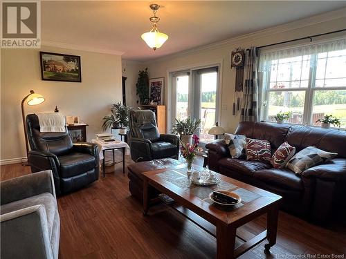 15 South Tilley Road, Tilley, NB - Indoor Photo Showing Living Room