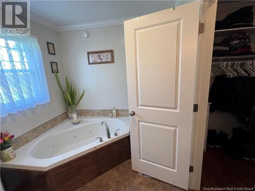 15 South Tilley Road, Tilley, NB - Indoor Photo Showing Bathroom