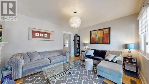 191 Courcelette Road, Toronto, ON - Indoor Photo Showing Living Room