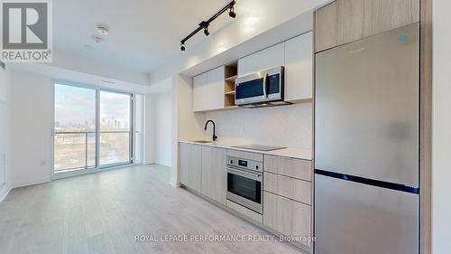 524 - 36 Zorra Street, Toronto (Islington-City Centre West), ON - Indoor Photo Showing Kitchen