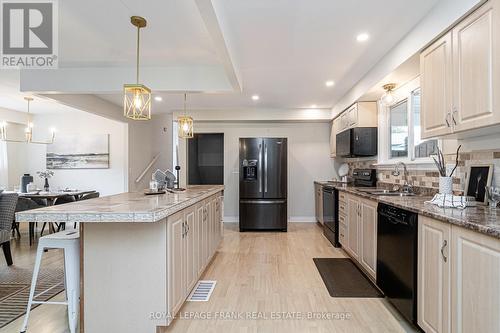 493 Dianne Drive, Oshawa (Donevan), ON - Indoor Photo Showing Kitchen With Double Sink With Upgraded Kitchen