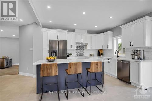 3269 Yorks Corners Road, Ottawa, ON - Indoor Photo Showing Kitchen With Upgraded Kitchen