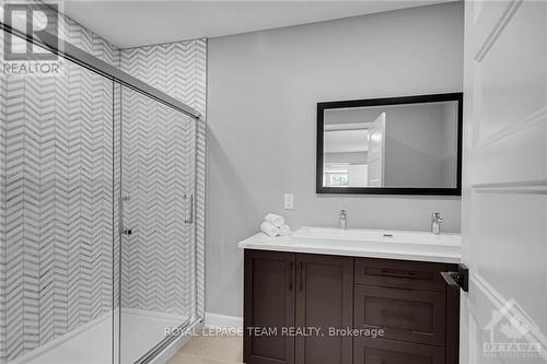 3269 Yorks Corners Road, Ottawa, ON - Indoor Photo Showing Bathroom