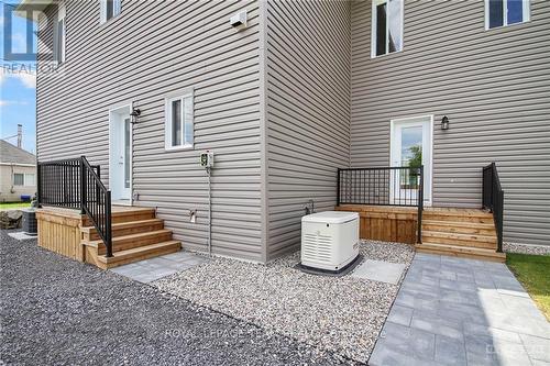 3269 Yorks Corners Road, Ottawa, ON - Outdoor With Exterior