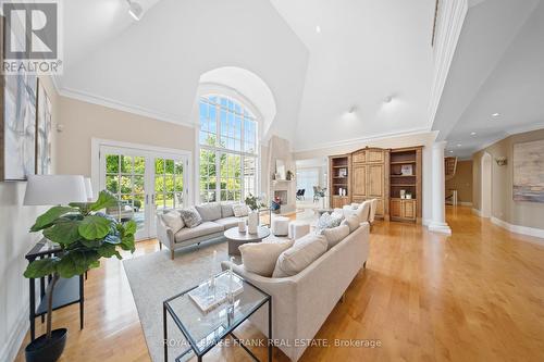 42 Buggey Lane, Ajax (Northeast Ajax), ON - Indoor Photo Showing Living Room