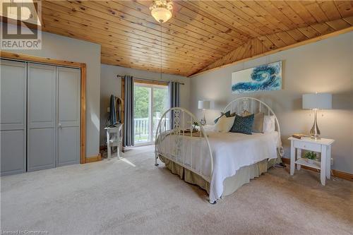 1164 Brantford Highway, Cambridge, ON - Indoor Photo Showing Bedroom