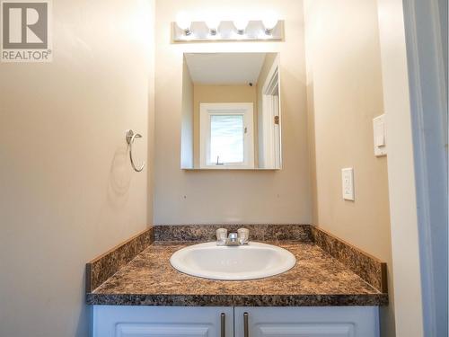 489 Adam Street, Quesnel, BC - Indoor Photo Showing Bathroom