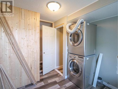 489 Adam Street, Quesnel, BC - Indoor Photo Showing Laundry Room