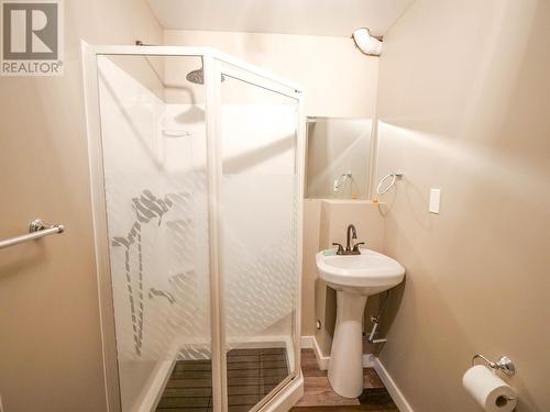 489 Adam Street, Quesnel, BC - Indoor Photo Showing Bathroom