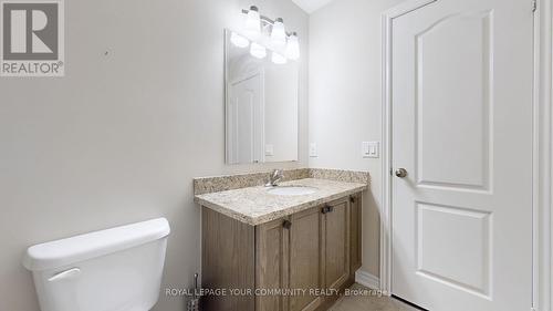 135 Courtland Crescent, East Gwillimbury, ON - Indoor Photo Showing Bathroom