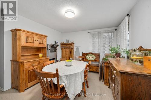 151 Paperbirch Crescent, London, ON - Indoor Photo Showing Dining Room