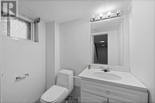 53 Snowdon Avenue, Toronto, ON - Indoor Photo Showing Bathroom