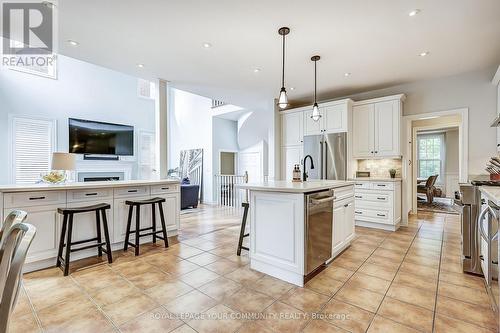 9 Port Rush Trail, Markham, ON - Indoor Photo Showing Kitchen With Upgraded Kitchen