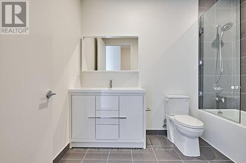 1414 - 212 King William Street, Hamilton (Beasley), ON - Indoor Photo Showing Bathroom