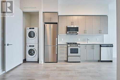 1414 - 212 King William Street, Hamilton (Beasley), ON - Indoor Photo Showing Kitchen