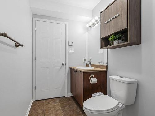 Powder room - 161 Rue Des Abbesses, Vaudreuil-Dorion, QC - Indoor Photo Showing Bathroom