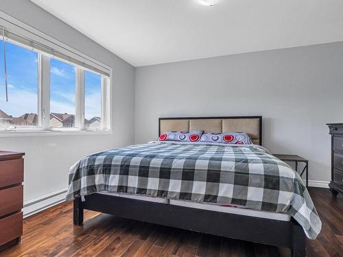 Chambre Ã  coucher principale - 161 Rue Des Abbesses, Vaudreuil-Dorion, QC - Indoor Photo Showing Bedroom