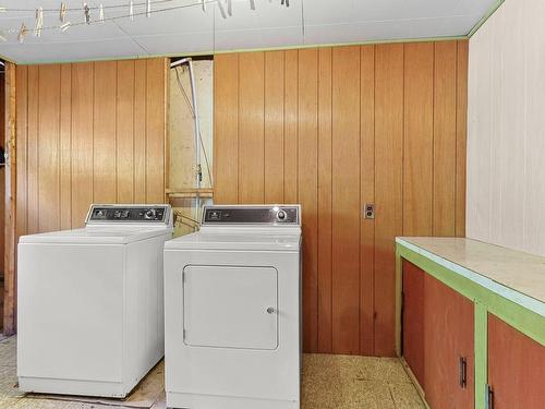 Salle de lavage - 20 19E Avenue, Beauharnois, QC - Indoor Photo Showing Laundry Room