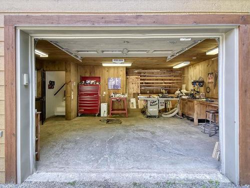 Garage - 42 Ch. Des Mauves, La Minerve, QC - Indoor Photo Showing Garage