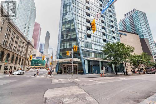 1302 - 8 The Esplanade, Toronto, ON - Outdoor