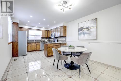 127 Marsi Road, Richmond Hill, ON - Indoor Photo Showing Dining Room