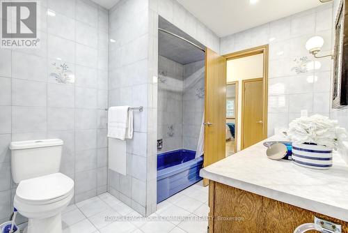 127 Marsi Road, Richmond Hill (North Richvale), ON - Indoor Photo Showing Bathroom