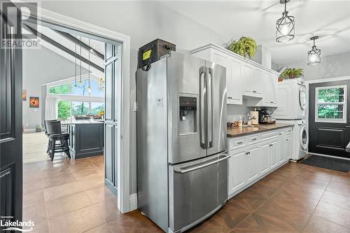 1827 Crystal Lake Road, Trent Lakes, ON - Indoor Photo Showing Kitchen