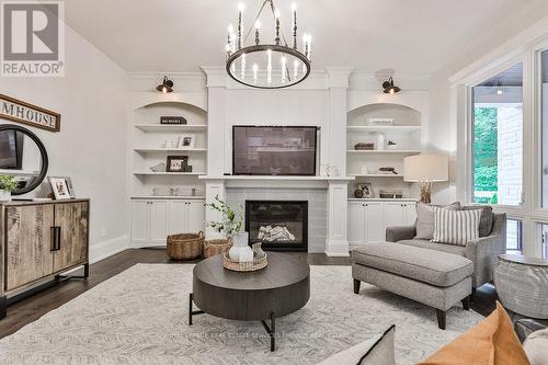 1414 Wateska Boulevard, Mississauga, ON - Indoor Photo Showing Living Room With Fireplace