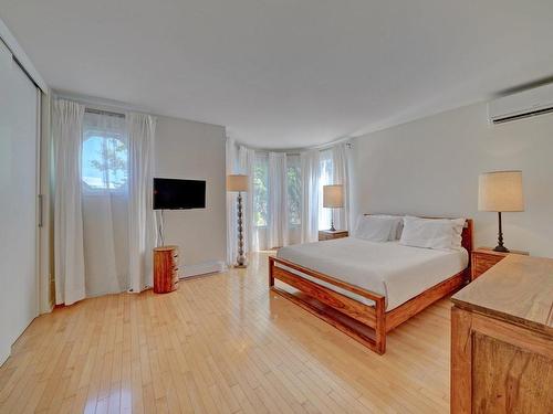 Chambre Ã  coucher principale - 840 Av. D'Isère, Saint-Lambert, QC 