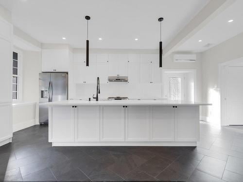 Cuisine - 2 Rue Du Moulin, Saint-André-D'Argenteuil, QC - Indoor Photo Showing Kitchen With Upgraded Kitchen