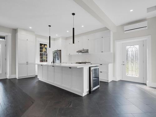 Cuisine - 2 Rue Du Moulin, Saint-André-D'Argenteuil, QC - Indoor Photo Showing Kitchen With Upgraded Kitchen