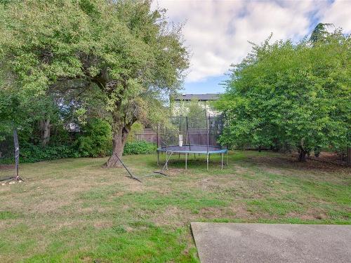 2064 Allenby St, Oak Bay, BC 